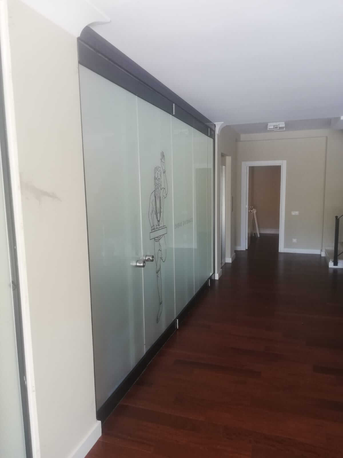 askılı vitrin sistemi (3)